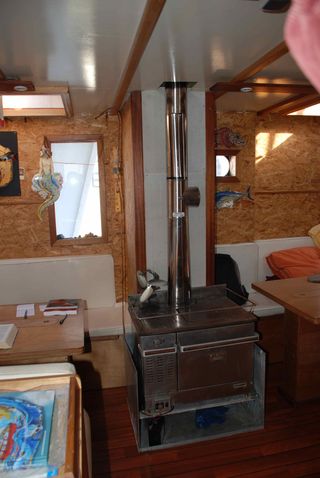 Cuisinière à poisson ! Cuisinière à poisson !