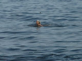 Karin swimming e Karin swimming e