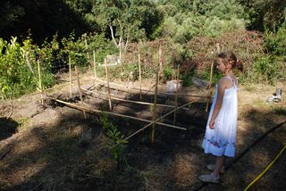 Agathe au jardin bis