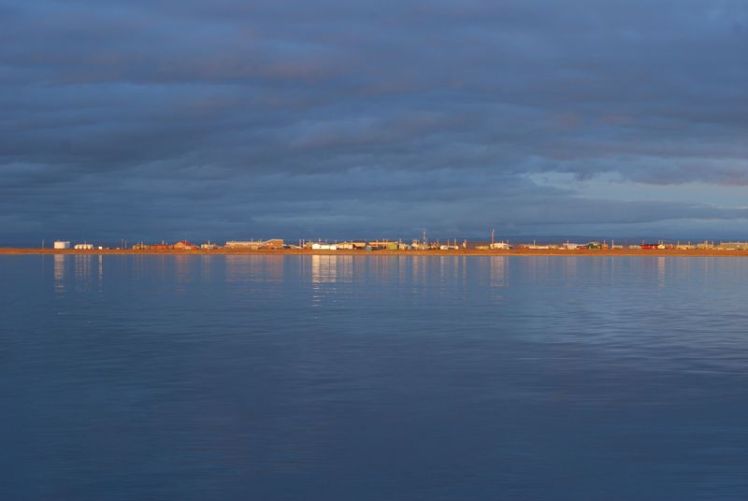 Paulatuk au soleil couchant