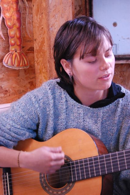 Ainhoa chante le Pays Basque